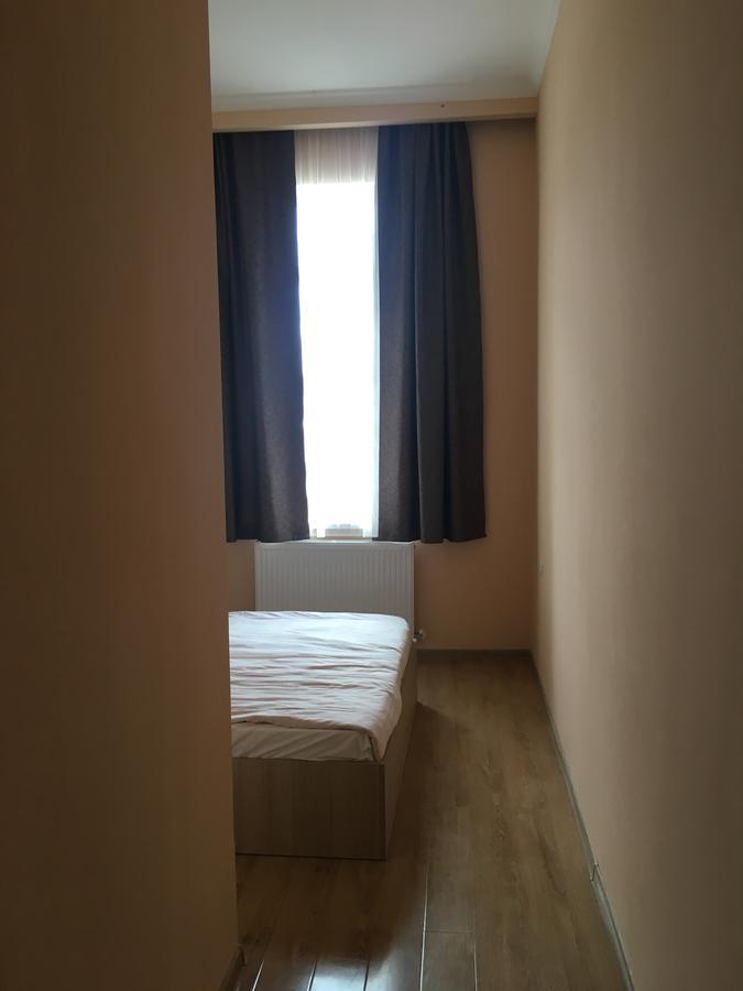 Kmg Hotel Khashuri Dış mekan fotoğraf