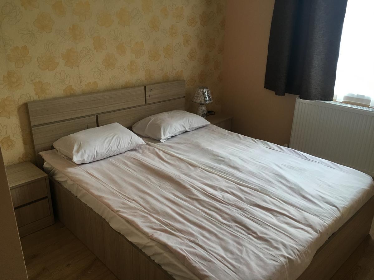 Kmg Hotel Khashuri Dış mekan fotoğraf