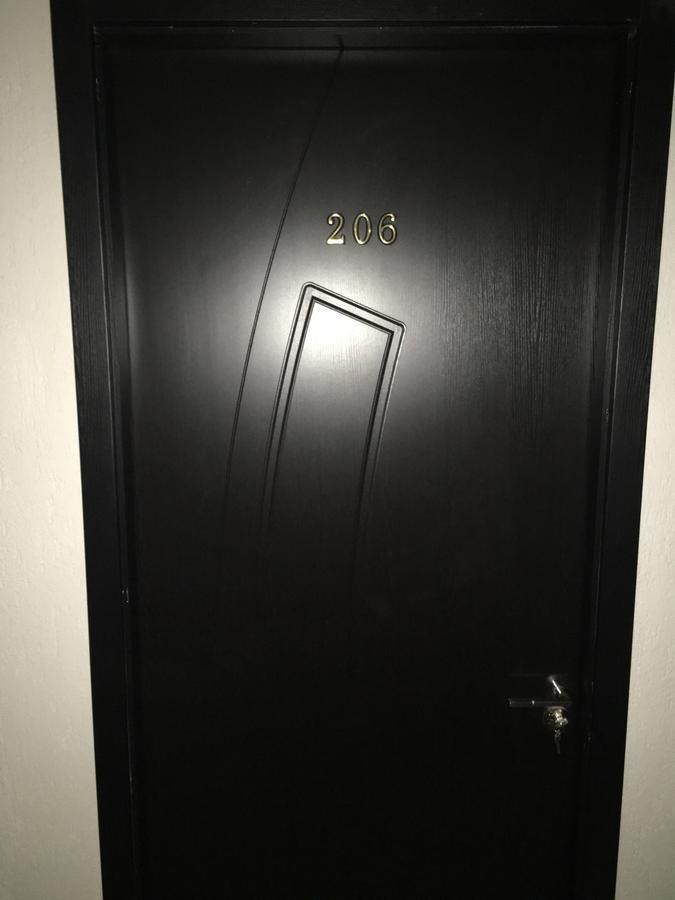 Kmg Hotel Khashuri Dış mekan fotoğraf