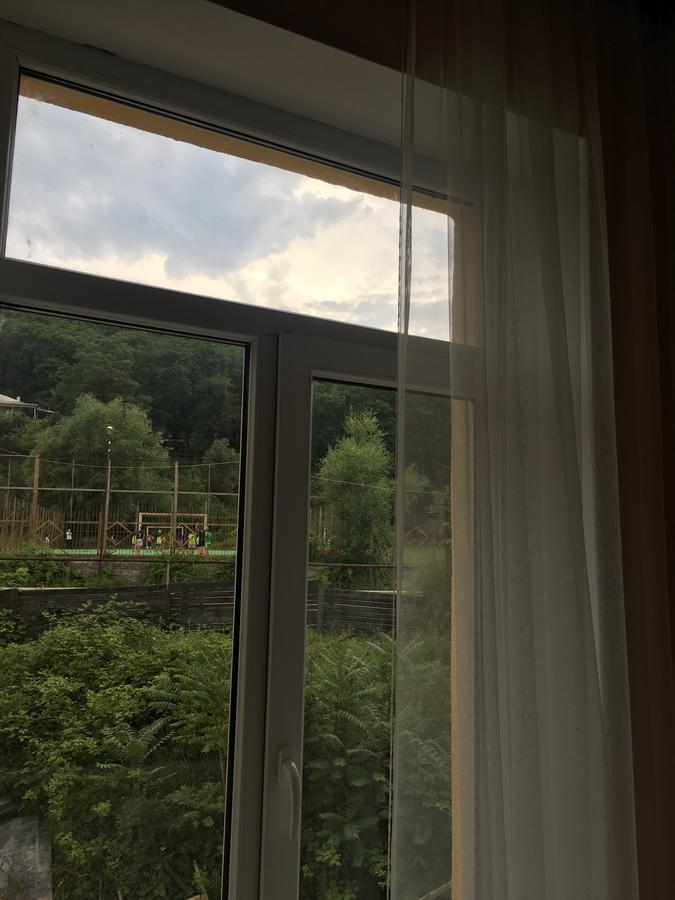 Kmg Hotel Khashuri Dış mekan fotoğraf