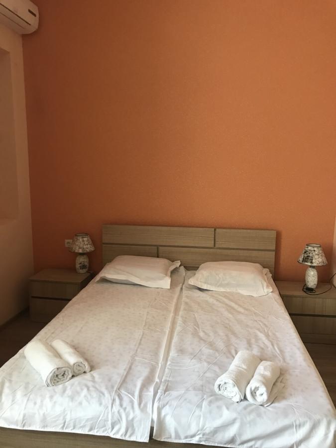 Kmg Hotel Khashuri Dış mekan fotoğraf