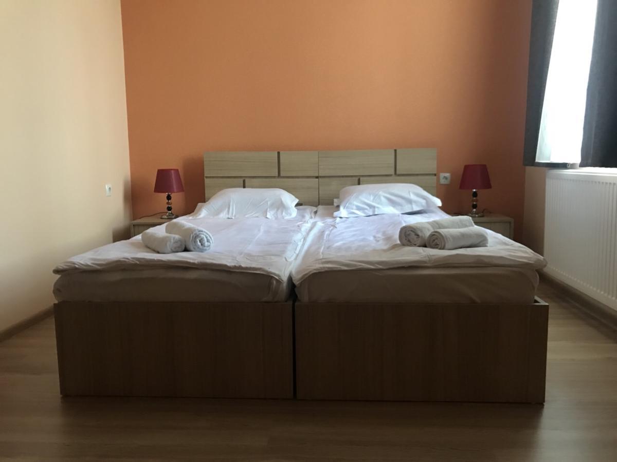 Kmg Hotel Khashuri Dış mekan fotoğraf